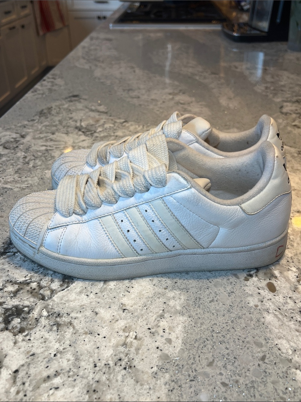 Adidas Superstar White Leather Shell Toe Sneakers Size 9 EUC - Picture 6 of 10